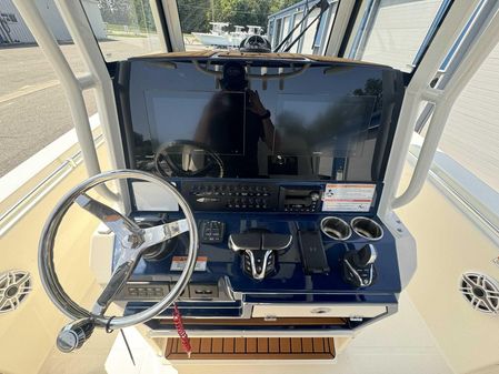 Cobia 265-CENTER-CONSOLE image