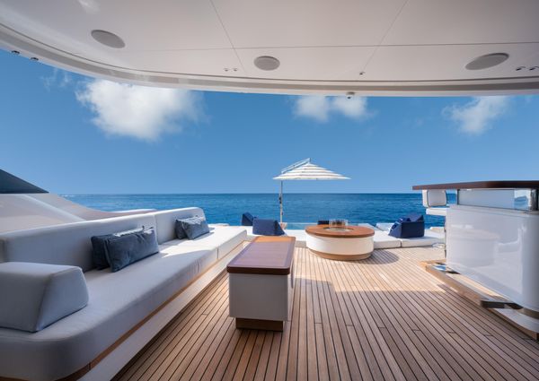 Benetti Oasis 34 image