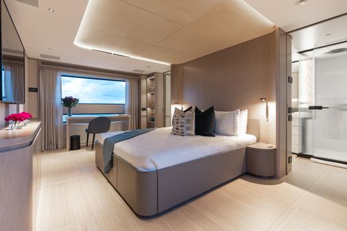 Benetti Oasis 34 image