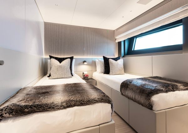 Benetti Oasis 34 image