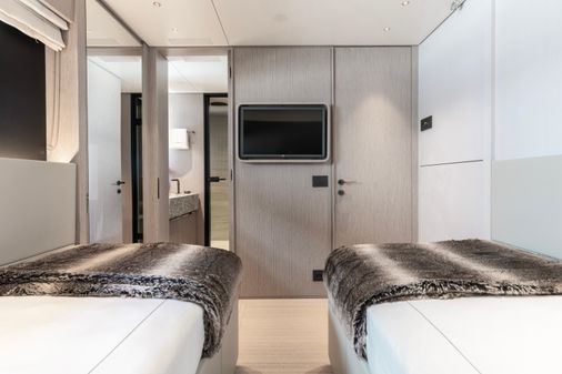 Benetti Oasis 34 image