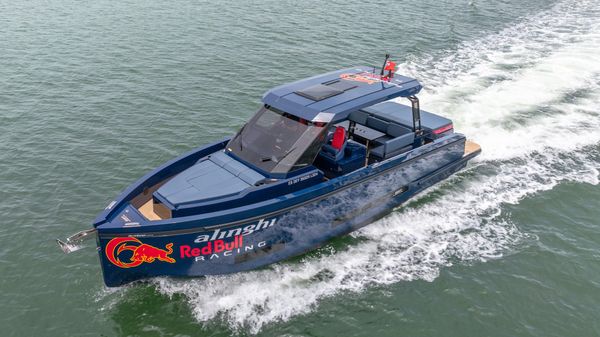 De Antonio Yachts D37 Alinghi Red Bull Racing 