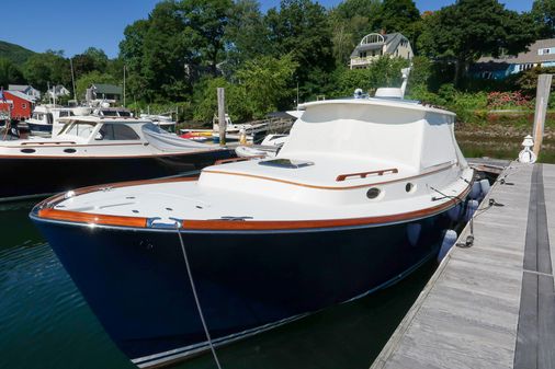 Hinckley Picnic Boat 37 MKIII image