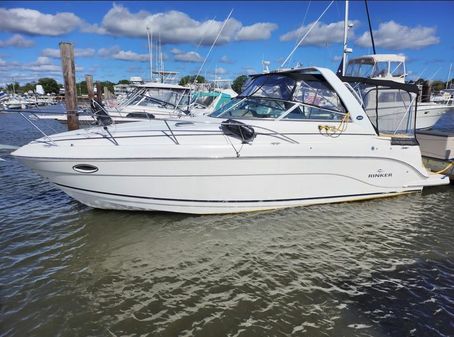 Rinker 300 Express Cruiser image