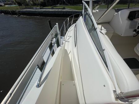 Silverton 330 Sport Bridge image