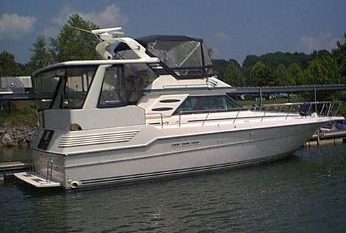 Sea Ray Aft Cabin Motor Yacht 