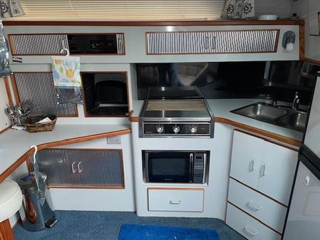 Sea-ray 390-EXPRESS-CRUISER image