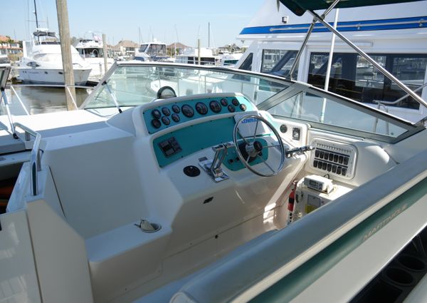 Wellcraft 3200 Martinique image