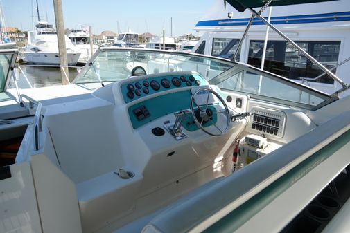 Wellcraft 3200 Martinique image