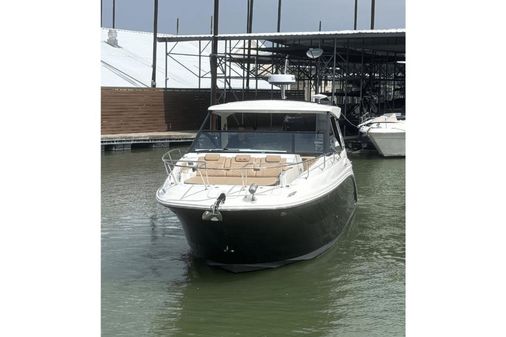 Sea Ray 320 Sundancer image