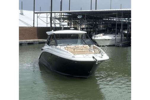 Sea Ray 320 Sundancer image