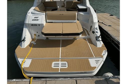 Sea Ray 320 Sundancer image