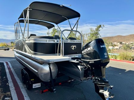 Tahoe-pontoon LTZ-QUAD-LOUNGER image