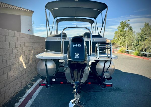 Tahoe-pontoon LTZ-QUAD-LOUNGER image