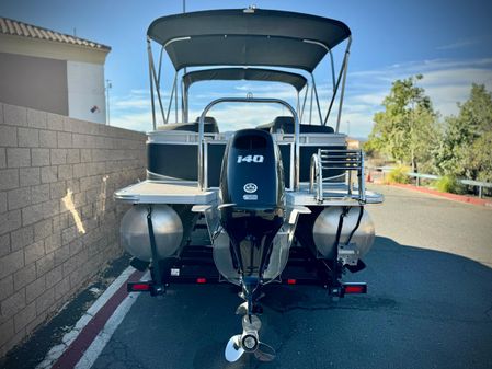 Tahoe-pontoon LTZ-QUAD-LOUNGER image