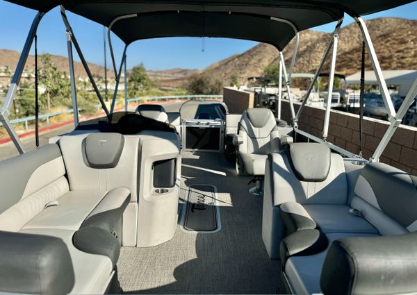 Tahoe-pontoon LTZ-QUAD-LOUNGER image