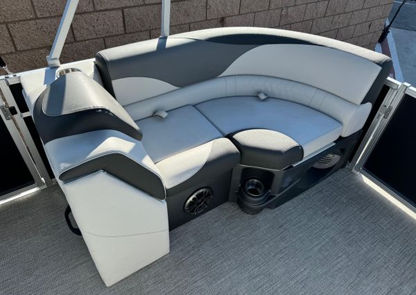 Tahoe-pontoon LTZ-QUAD-LOUNGER image