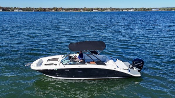 Sea Ray SDX 270 Outboard image