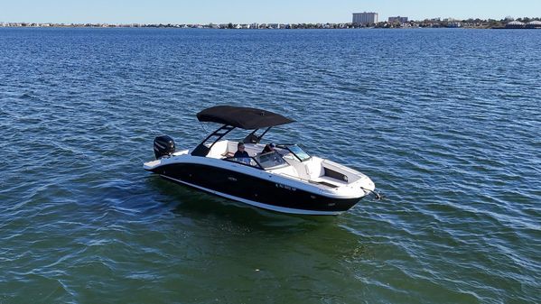 Sea Ray SDX 270 Outboard image