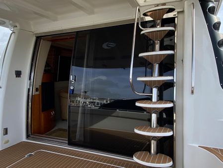 Carver 570 Voyager Pilothouse image