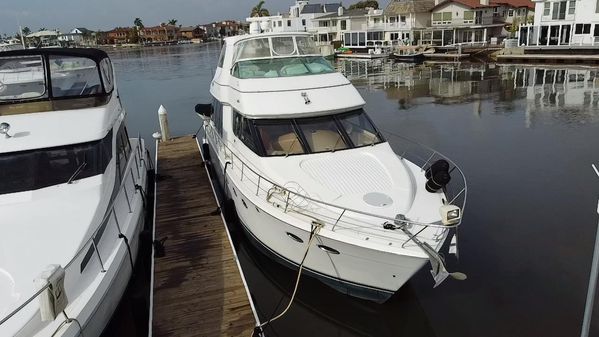 Carver 570 Voyager Pilothouse image