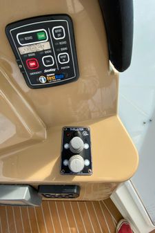 Carver 570 Voyager Pilothouse image