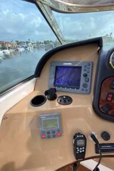 Carver 570 Voyager Pilothouse image