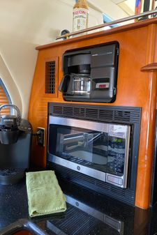 Carver 570 Voyager Pilothouse image