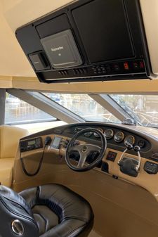 Carver 570 Voyager Pilothouse image