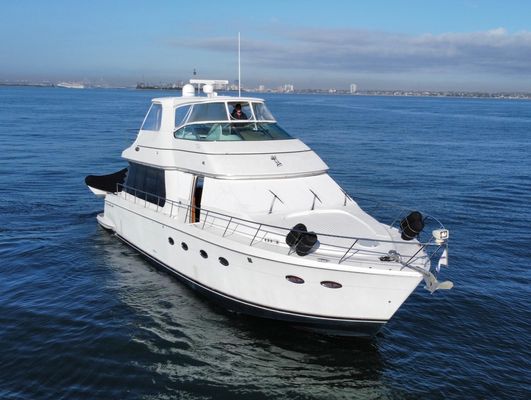 Carver 570 Voyager Pilothouse - main image