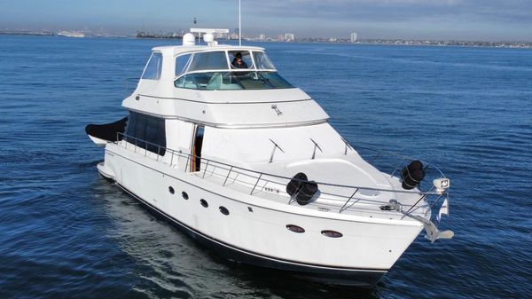 Carver 570 Voyager Pilothouse