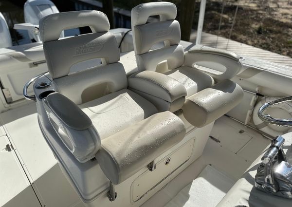 Boston-whaler 320-OUTRAGE image