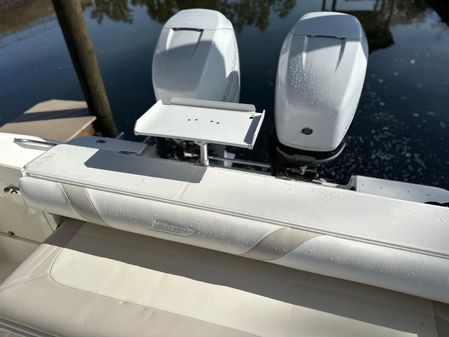 Boston Whaler 32 Outrage image