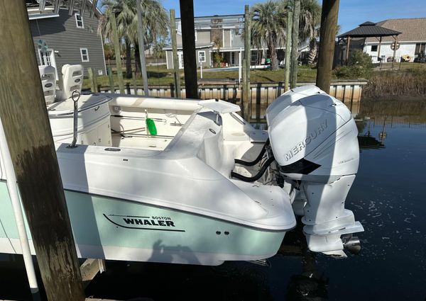 Boston-whaler 320-OUTRAGE image