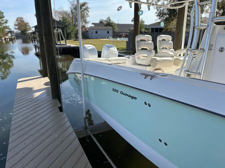 Boston Whaler 32 Outrage image