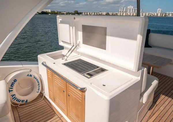 Sunseeker Manhattan 52 image