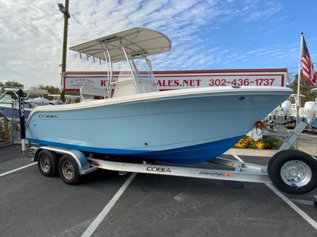 Cobia 201-CENTER-CONSOLE image