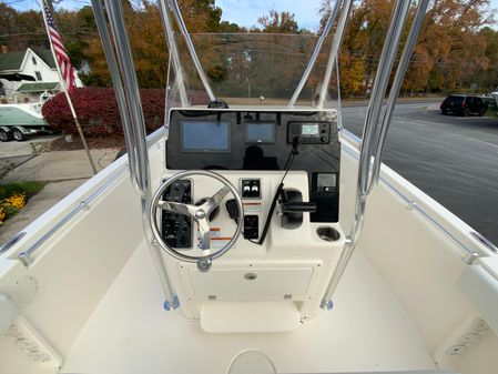 Cobia 201-CENTER-CONSOLE image