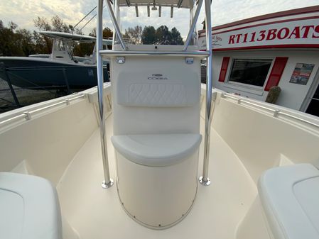 Cobia 201-CENTER-CONSOLE image