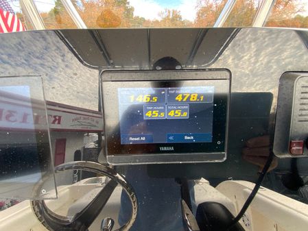 Cobia 201-CENTER-CONSOLE image