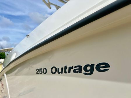 Boston-whaler 250-OUTRAGE image