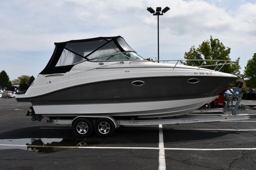 Rinker 260 Express Cruiser image