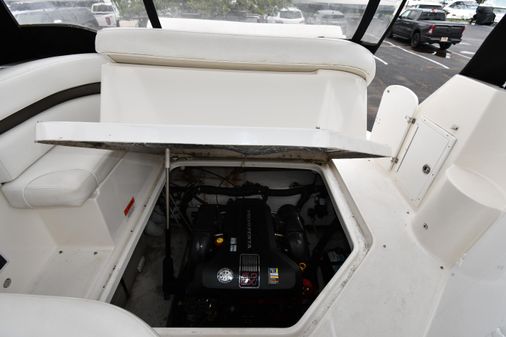 Rinker 260 Express Cruiser image