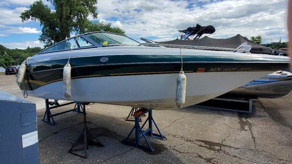 Crownline 192 BR