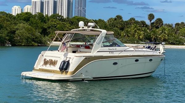 Rinker Fiesta Vee 410 