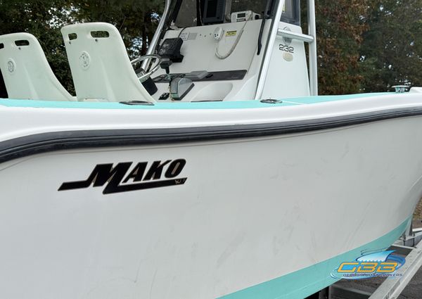 Mako 232-CENTER-CONSOLE image