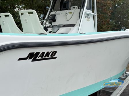 Mako 232-CENTER-CONSOLE image