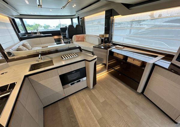 Absolute 52 Navetta image