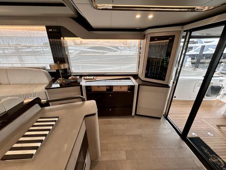 Absolute 52 Navetta image