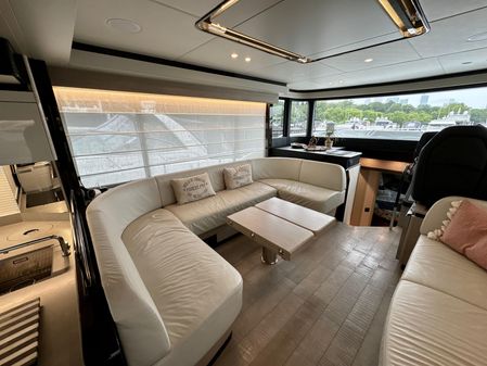 Absolute 52 Navetta image